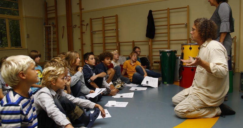 Maak je eigen Schoollied!
