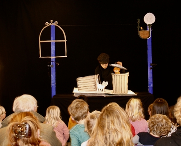 Afbeelding 1 Kinderboekenweek:Poppentheater in de klas met voorstelling en workshop