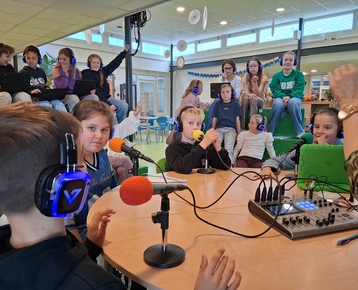 Afbeelding 1 LUISTERBOEK MAKEN - Van kinderboek tot erfgoed