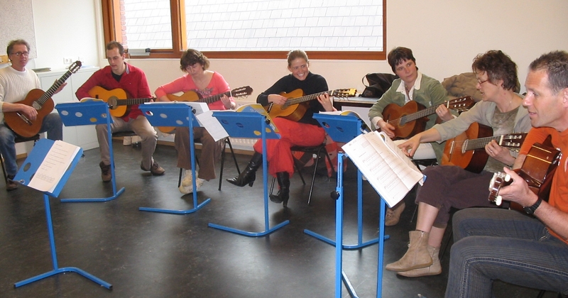 Gitaar in de klas voor beginners, nascholing met muziekdocent Wim Kueter